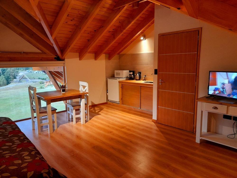 La Estancia Cabanas Вилья-ла-Ангостура Экстерьер фото