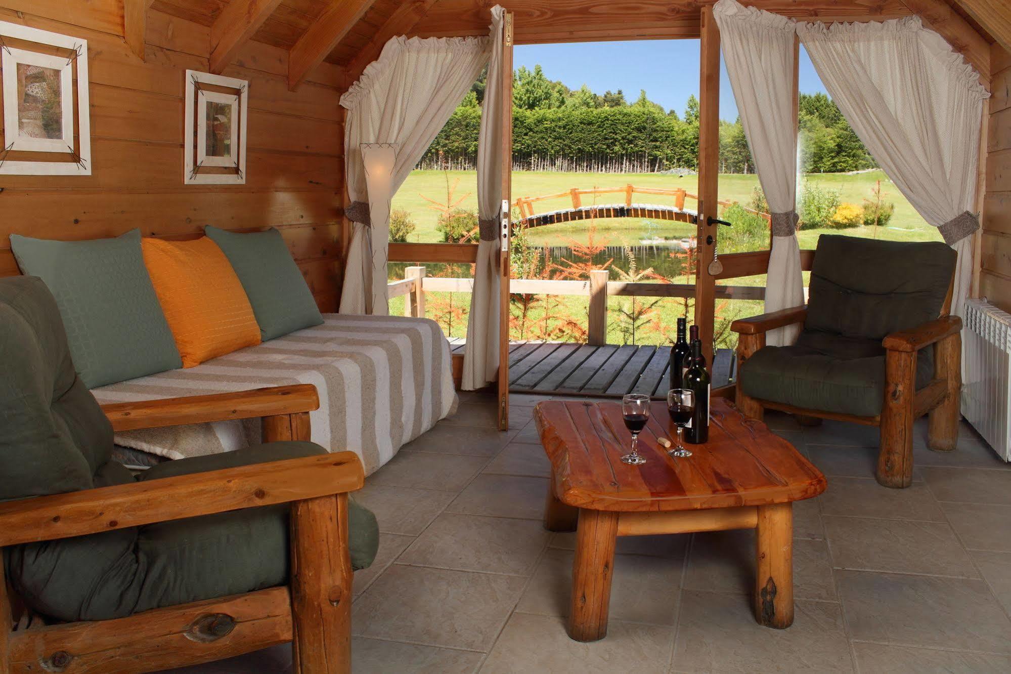 La Estancia Cabanas Вилья-ла-Ангостура Экстерьер фото