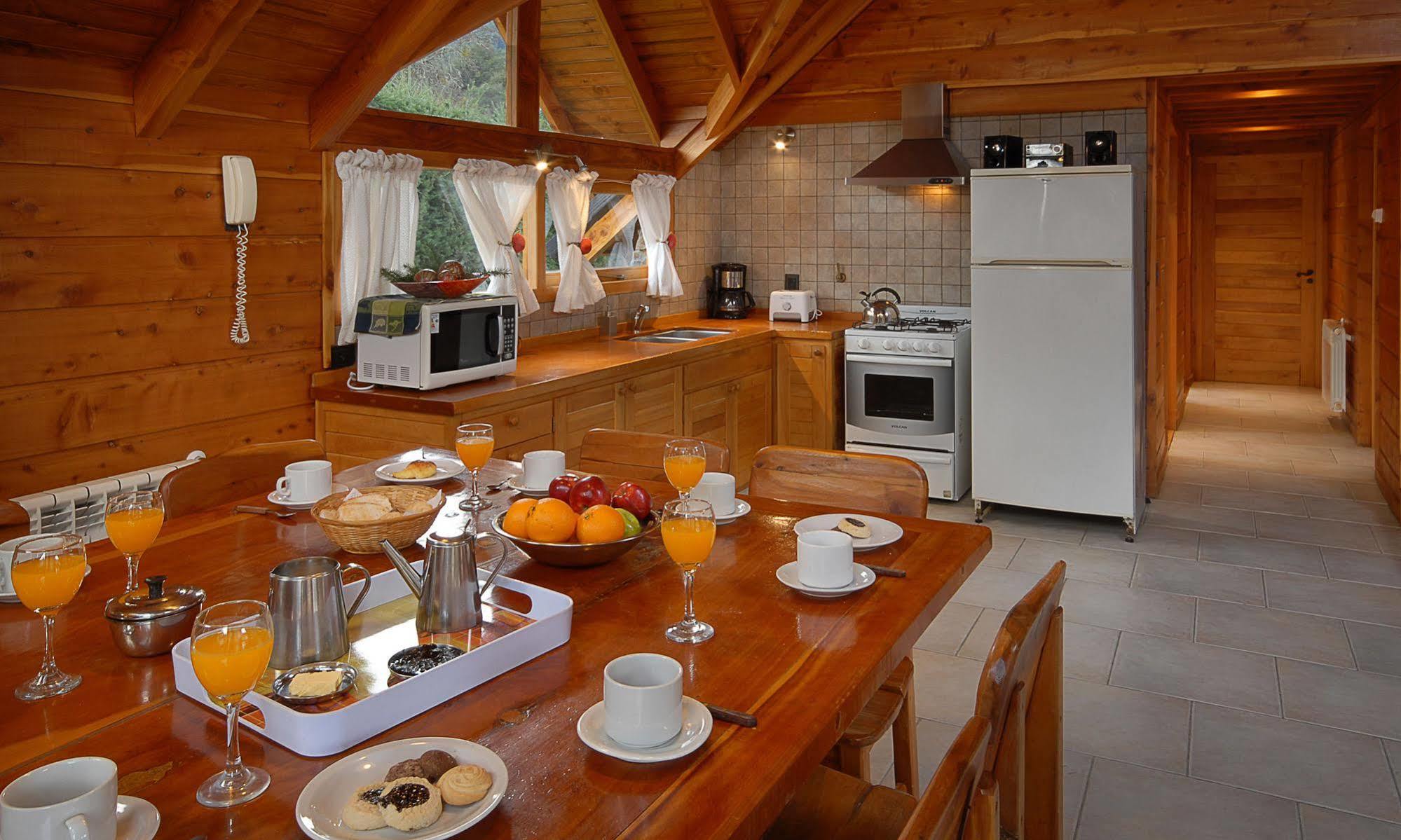 La Estancia Cabanas Вилья-ла-Ангостура Экстерьер фото
