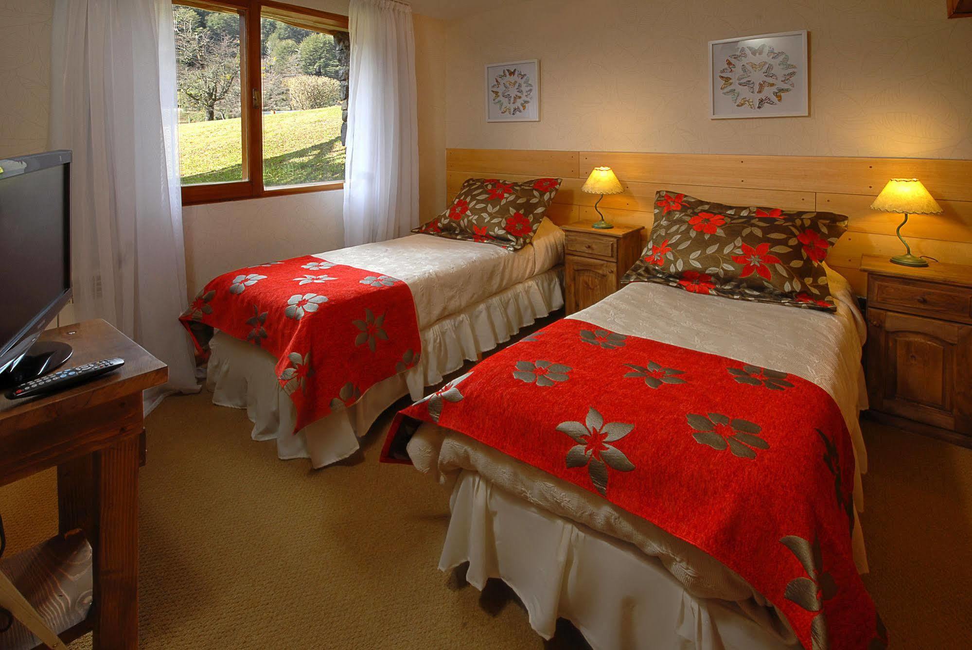 La Estancia Cabanas Вилья-ла-Ангостура Экстерьер фото