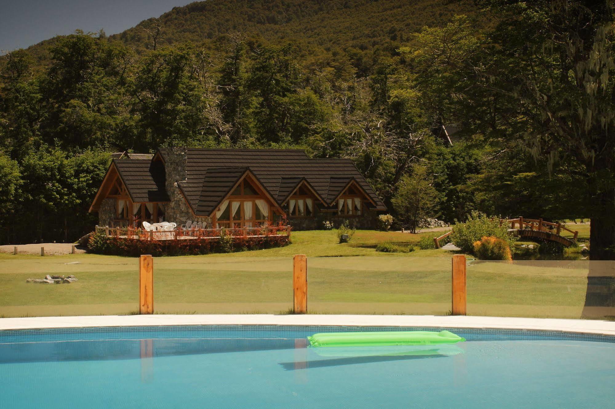 La Estancia Cabanas Вилья-ла-Ангостура Экстерьер фото